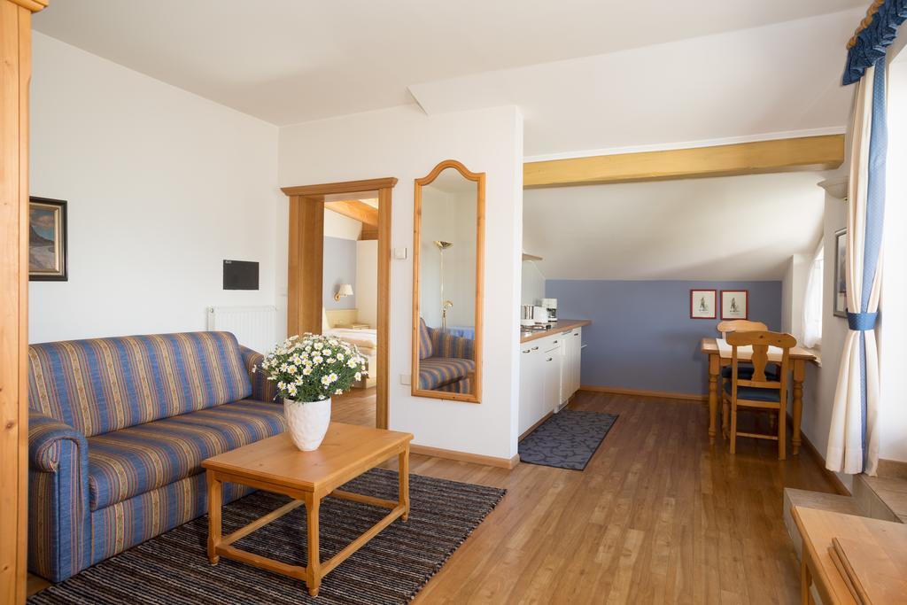 Residence Volkmar Postal / Burgstall Extérieur photo